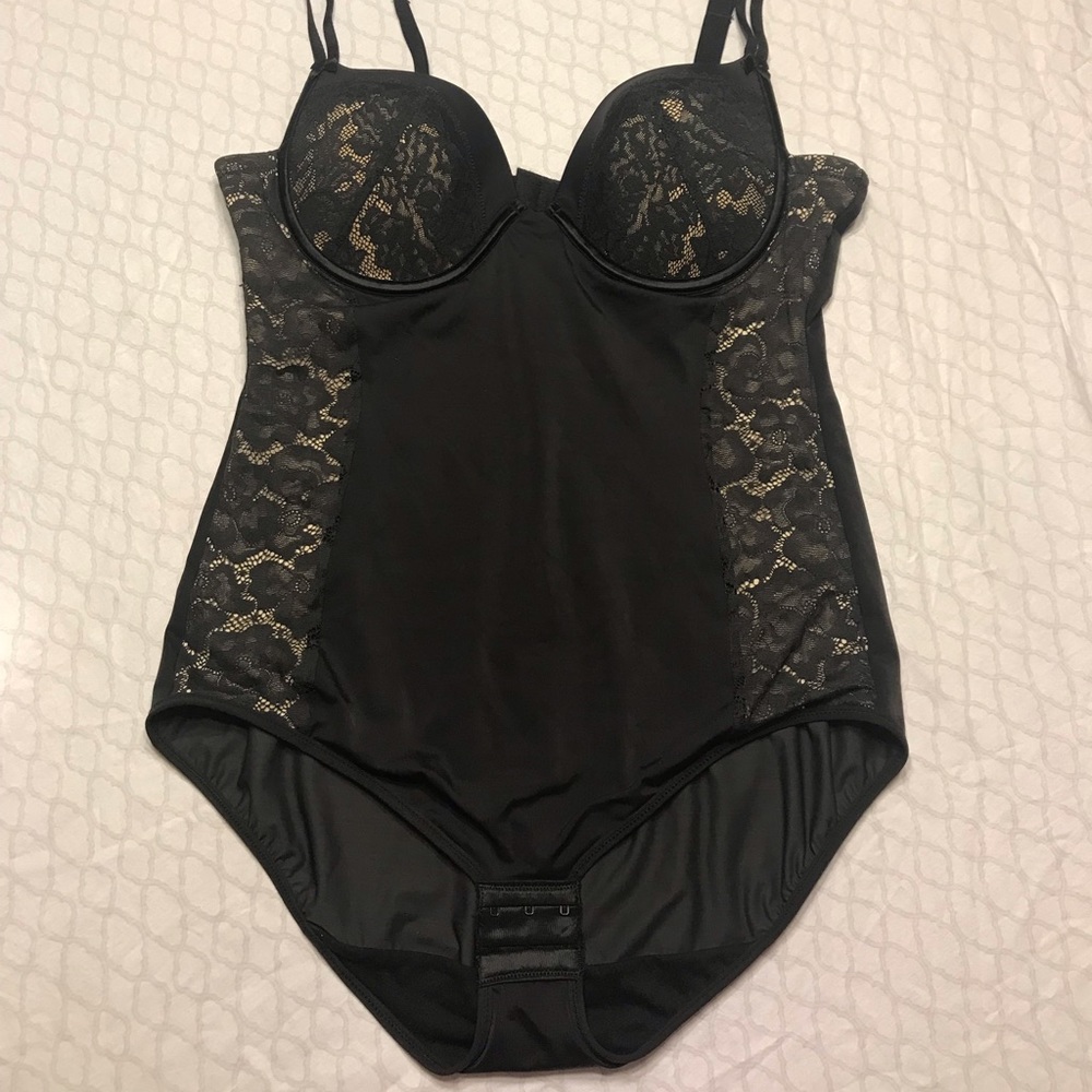 MAIDENFORM Full Body shapewear w/Bra Sz 38B